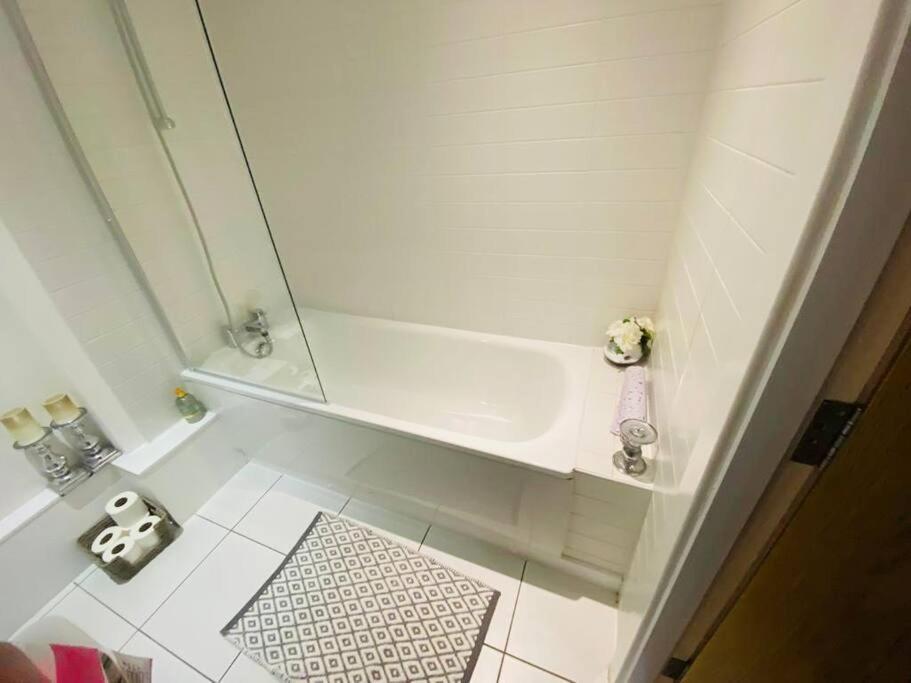 Liverpool City Centre Modern Apartment Fits 6 People Экстерьер фото